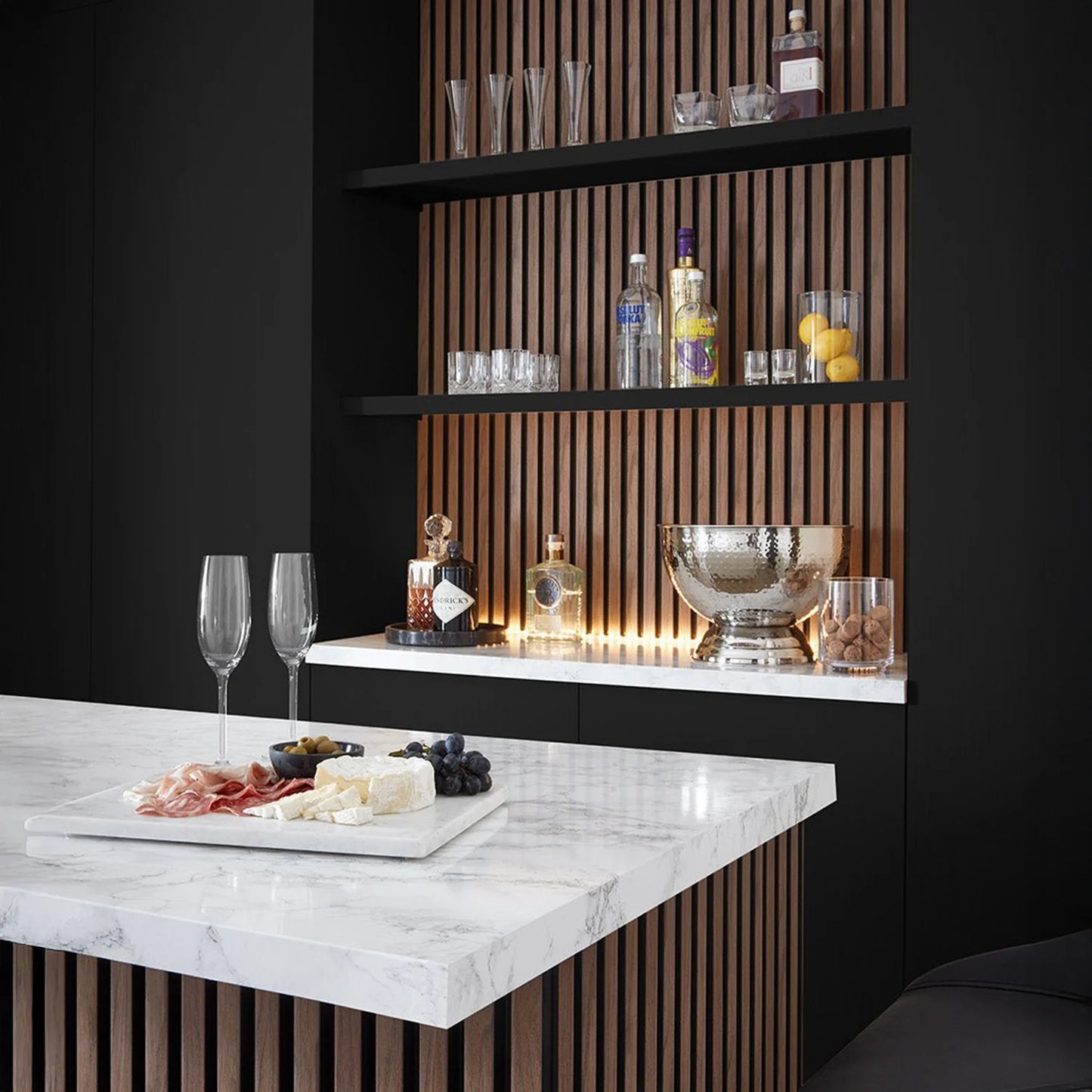 SlatWall Waterproof Walnut and Black